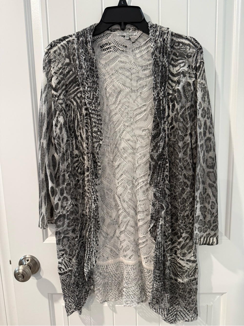 Alberto Makali Open-Knit Cardigan in Gray and Black